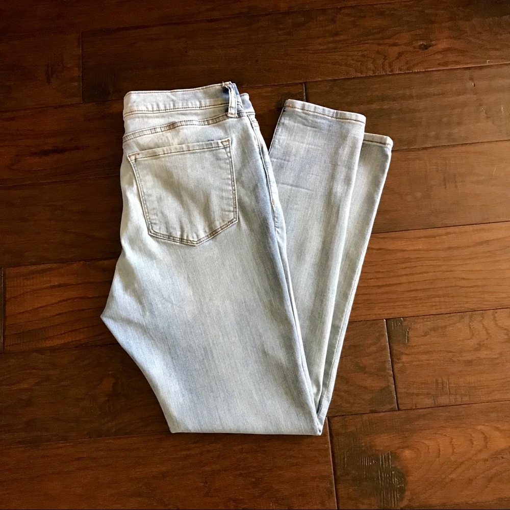 Banana Republic Ultra High Rise Button Up Skinny